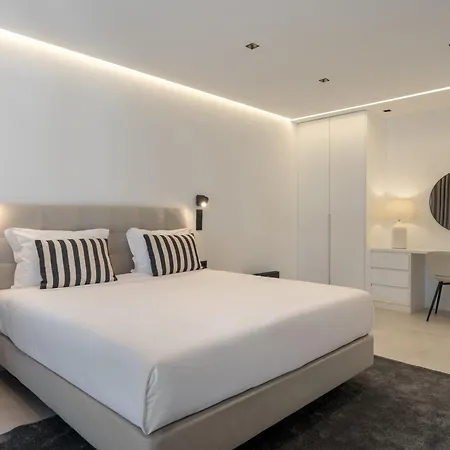 Villa Garden By An Island